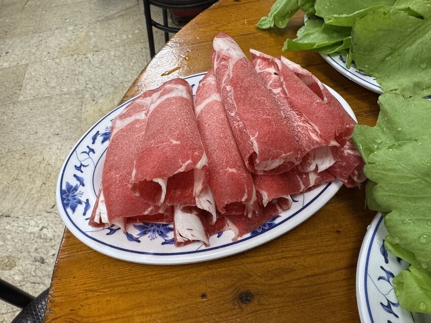 【台北中正美食】藍記麻辣鍋,在地30多年的傳統口味火鍋,鴨血 【台北中正美食】藍記麻辣鍋,在地30多年的傳統口味火鍋,鴨血