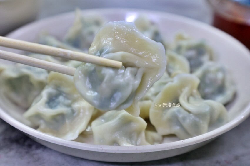 彰化金記牛肉麵超高CP值！牛肉麵70元還免費加麵，銅板價吃超飽。