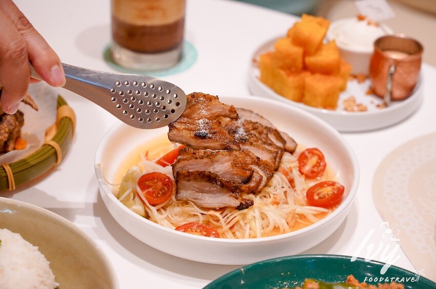 Lady nara|台中三井outlet美食推薦,全新菜單上線,創意的新泰式料理,就連辣度都能調整,必點打拋豬、泰式河粉、冬蔭湯、舒芙蕾!! - 艾薇覓食趣