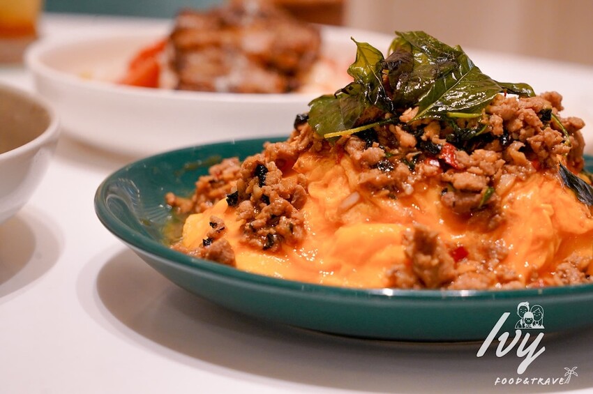 Lady nara|台中三井outlet美食推薦,全新菜單上線,創意的新泰式料理,就連辣度都能調整,必點打拋豬、泰式河粉、冬蔭湯、舒芙蕾!! - 艾薇覓食趣