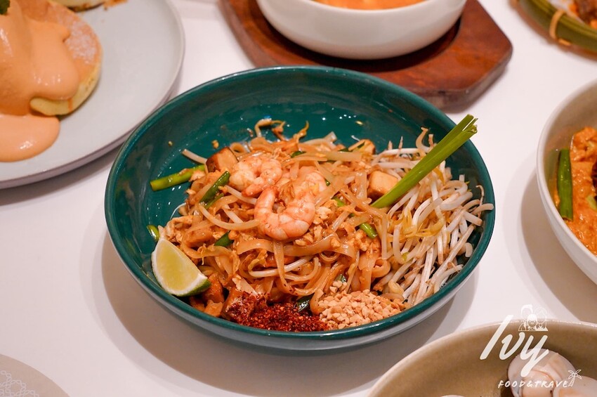 Lady nara|台中三井outlet美食推薦,全新菜單上線,創意的新泰式料理,就連辣度都能調整,必點打拋豬、泰式河粉、冬蔭湯、舒芙蕾!! - 艾薇覓食趣