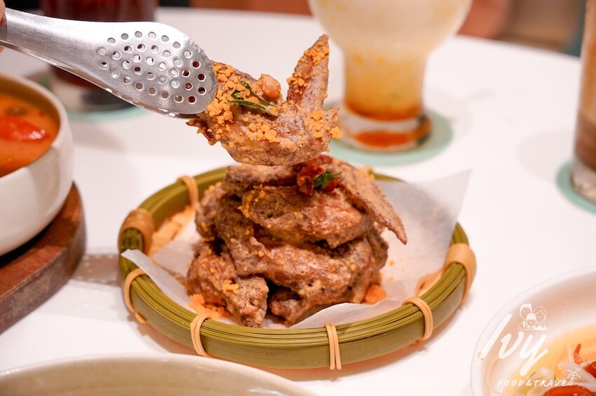 Lady nara|台中三井outlet美食推薦,全新菜單上線,創意的新泰式料理,就連辣度都能調整,必點打拋豬、泰式河粉、冬蔭湯、舒芙蕾!! - 艾薇覓食趣