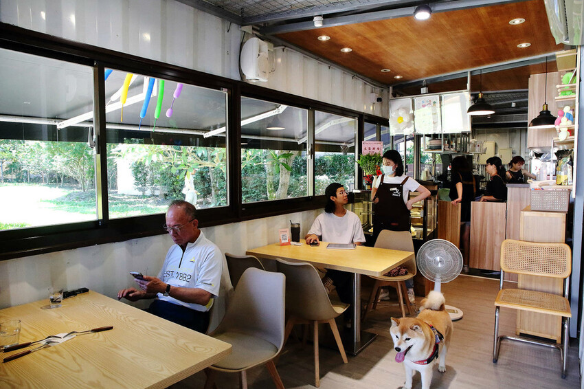 桃園龜山狗狗專屬樂園再+1！【Nose.Y Café 】林口