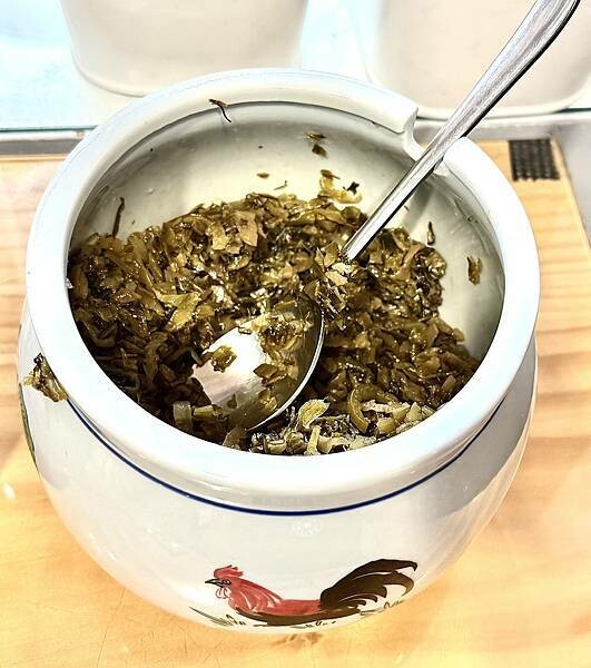 【汐止美食】中興眷村-中興店｜隱藏於巷弄裡的懷舊風味｜舒適的