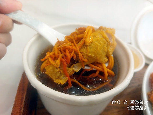【高雄Ω前鎮區】三餐暖食（光華店）｜米其林指南2024推薦餐