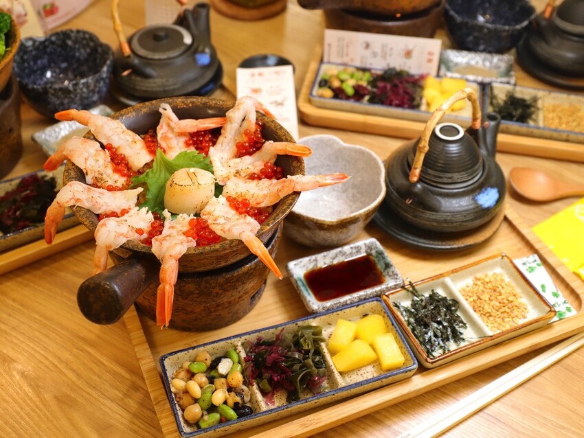 Mochi Mochi 鬆餅屋:必吃日本釜飯一飯三吃超澎湃/舒芙蕾鬆餅完美甜點/台南三井店午晚餐推薦