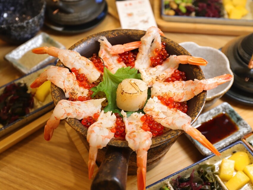 Mochi Mochi 鬆餅屋:必吃日本釜飯一飯三吃超澎湃/舒芙蕾鬆餅完美甜點/台南三井店午晚餐推薦