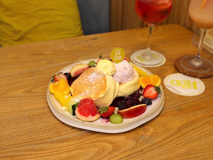 Mochi Mochi 鬆餅屋:必吃日本釜飯一飯三吃超澎湃/舒芙蕾鬆餅完美甜點/台南三井店午晚餐推薦