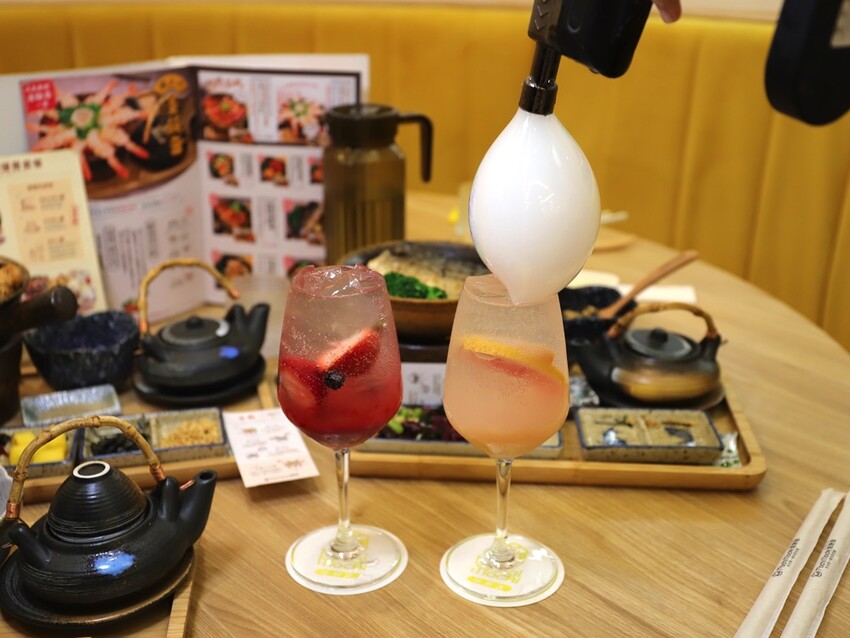 Mochi Mochi 鬆餅屋:必吃日本釜飯一飯三吃超澎湃/舒芙蕾鬆餅完美甜點/台南三井店午晚餐推薦