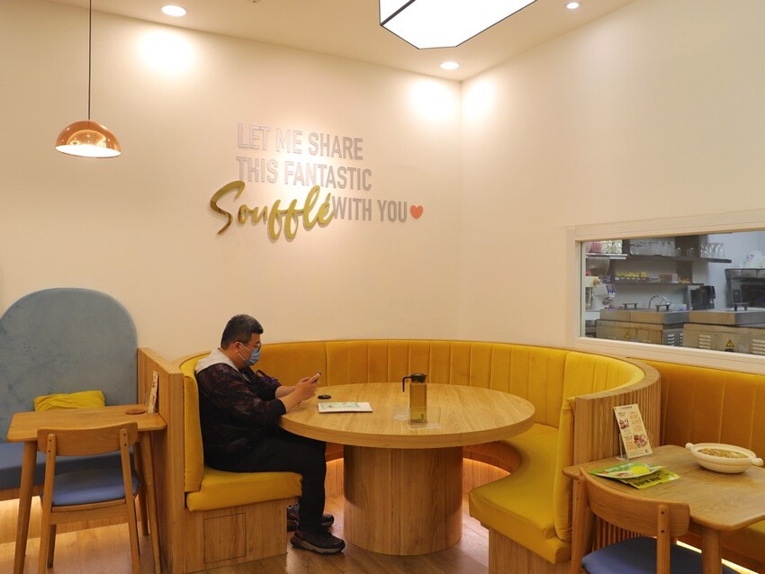 Mochi Mochi 鬆餅屋:必吃日本釜飯一飯三吃超澎湃/舒芙蕾鬆餅完美甜點/台南三井店午晚餐推薦