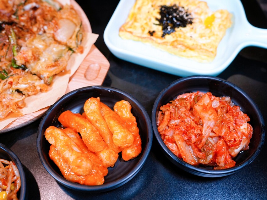 【韓歐尼】韓式麵食,石鍋拌飯,烤肉飯170元起~還有兒童餐及雙人套餐~內用享小菜無限吃到飽!