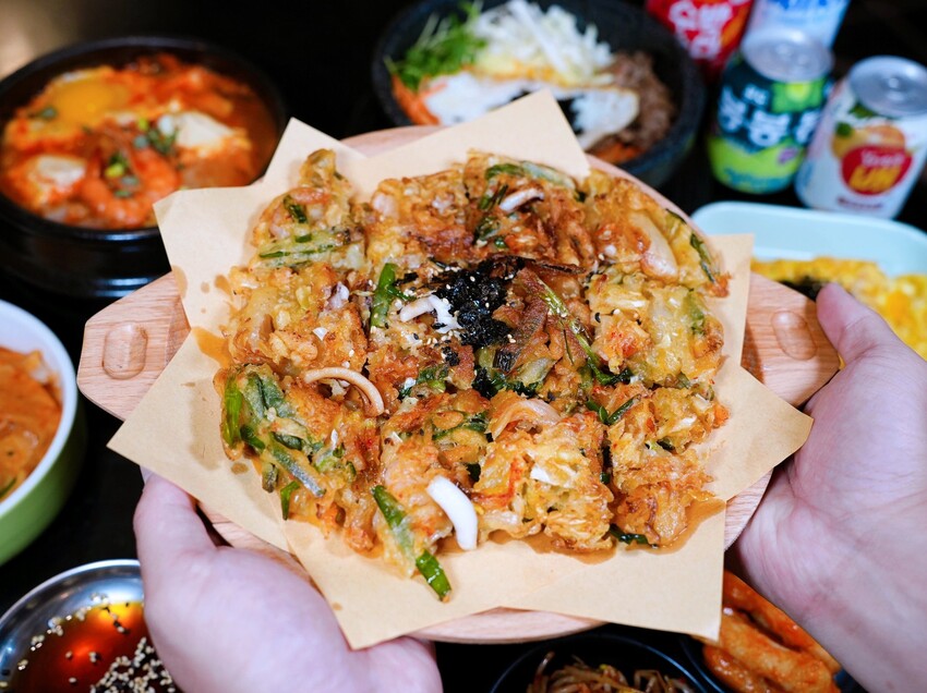 【韓歐尼】韓式麵食,石鍋拌飯,烤肉飯170元起~還有兒童餐及雙人套餐~內用享小菜無限吃到飽!