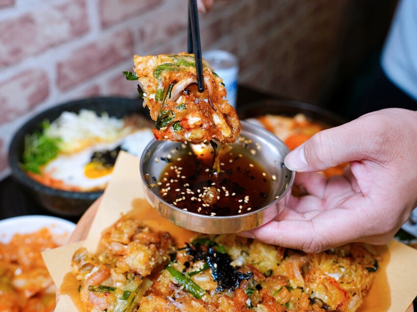 【韓歐尼】韓式麵食,石鍋拌飯,烤肉飯170元起~還有兒童餐及雙人套餐~內用享小菜無限吃到飽!