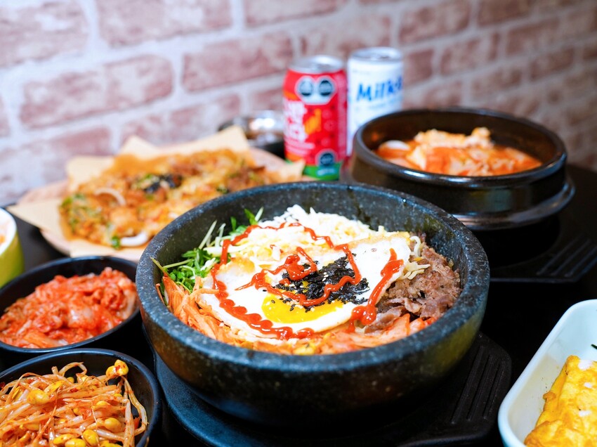 【韓歐尼】韓式麵食,石鍋拌飯,烤肉飯170元起~還有兒童餐及雙人套餐~內用享小菜無限吃到飽!