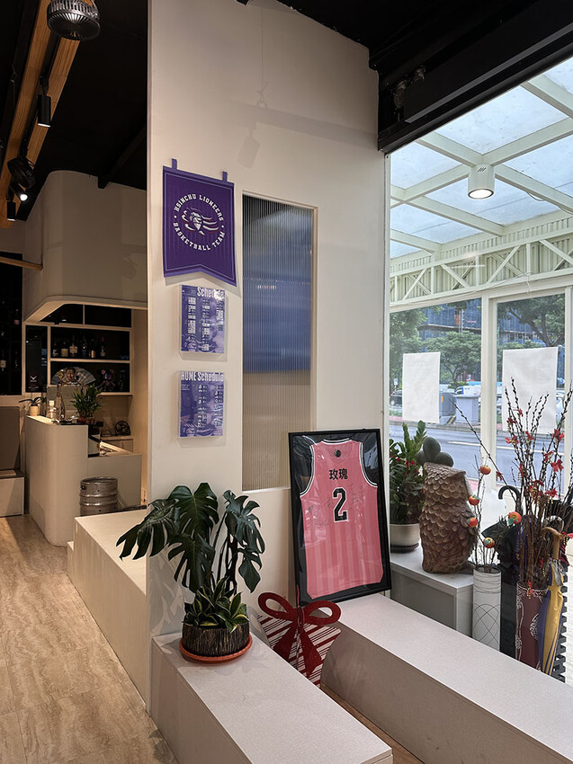 竹北火鍋推薦玖享聚鍋物！299元平日商業午餐，搭吃到飽自助吧超值。