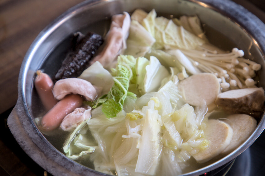 高雄燒肉吃到飽！野饌燒肉楠梓店，現撈活泰國蝦 頂級和牛吃到飽。