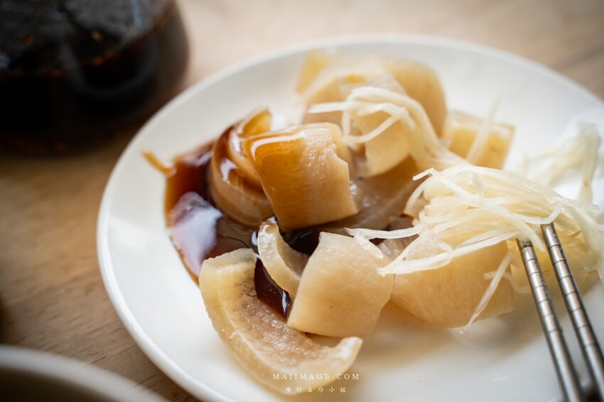 台北遼寧夜市美食！蓮德意麵必吃羊肉羹魷魚羹，捷運南京復興站美食推薦。