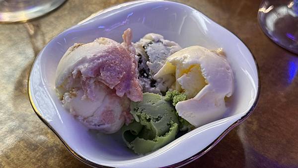 IMG_3520 (2).jpg IMG_3520 (2).jpg