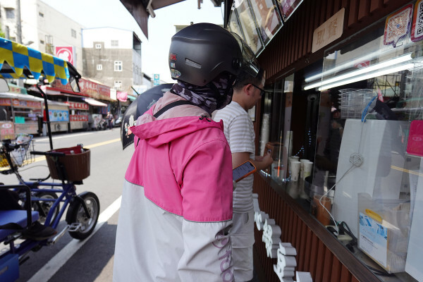 彰化縣鹿港鎮喝一口就懂為何說李珍心綠豆沙專門店是鹿港第一名，減糖、無添加李珍心綠豆沙根本是飲料界奇蹟