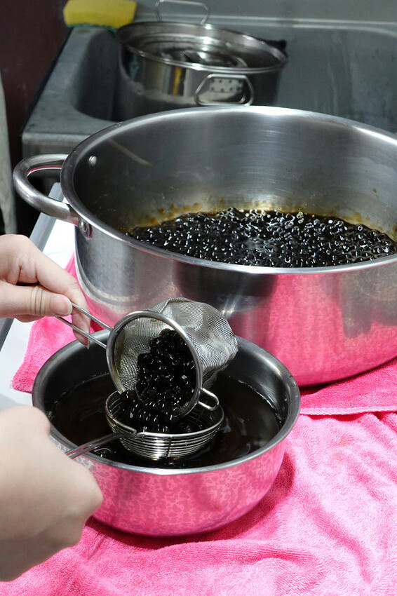 彰化縣鹿港鎮喝一口就懂為何說李珍心綠豆沙專門店是鹿港第一名，減糖、無添加李珍心綠豆沙根本是飲料界奇蹟