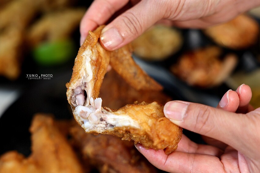 台中拉麵推薦！腩忍拉麵獨創霜淇淋吃法，小菜飲料無限續。