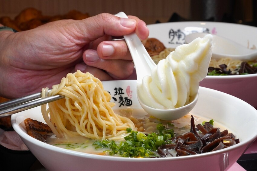 89元銅板價大胃王天堂!台中腩忍拉麵插旗愛買復興店 自助吧無