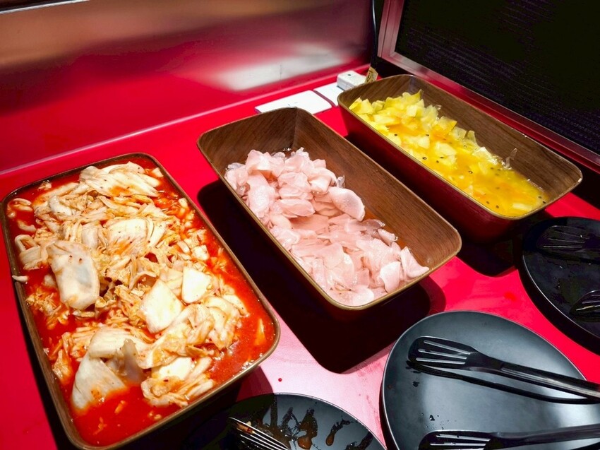 89元銅板價大胃王天堂!台中腩忍拉麵插旗愛買復興店 自助吧無