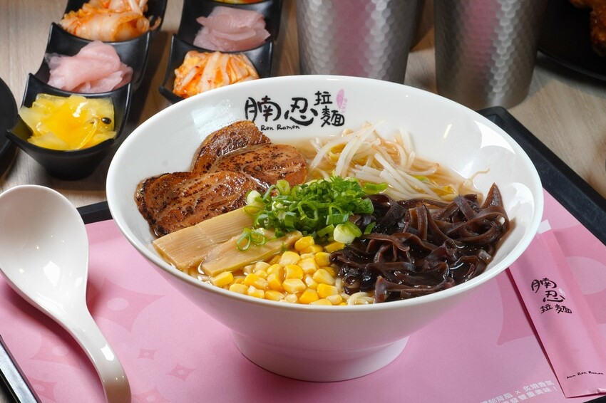 89元銅板價大胃王天堂!台中腩忍拉麵插旗愛買復興店 自助吧無