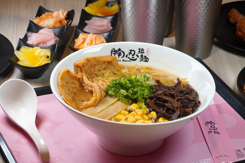 89元銅板價大胃王天堂!台中腩忍拉麵插旗愛買復興店 自助吧無