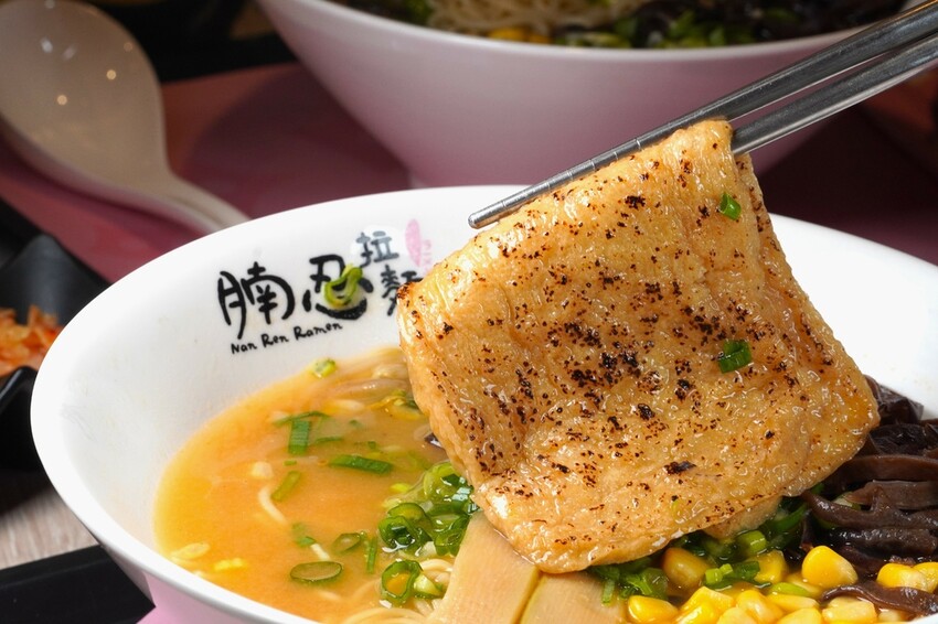 89元銅板價大胃王天堂!台中腩忍拉麵插旗愛買復興店 自助吧無