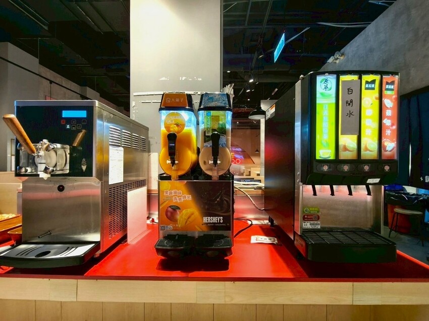 89元銅板價大胃王天堂!台中腩忍拉麵插旗愛買復興店 自助吧無