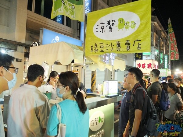 嘉義縣朴子市嘉義飲品推薦【涼馨綠豆沙】朴子必喝綠豆沙!用心製作真材實料|冰沙濃厚順口超沁涼|綠豆沙|綠豆沙牛奶|芭樂冰沙|阿薩姆紅茶|朴子在地人的飲料愛店