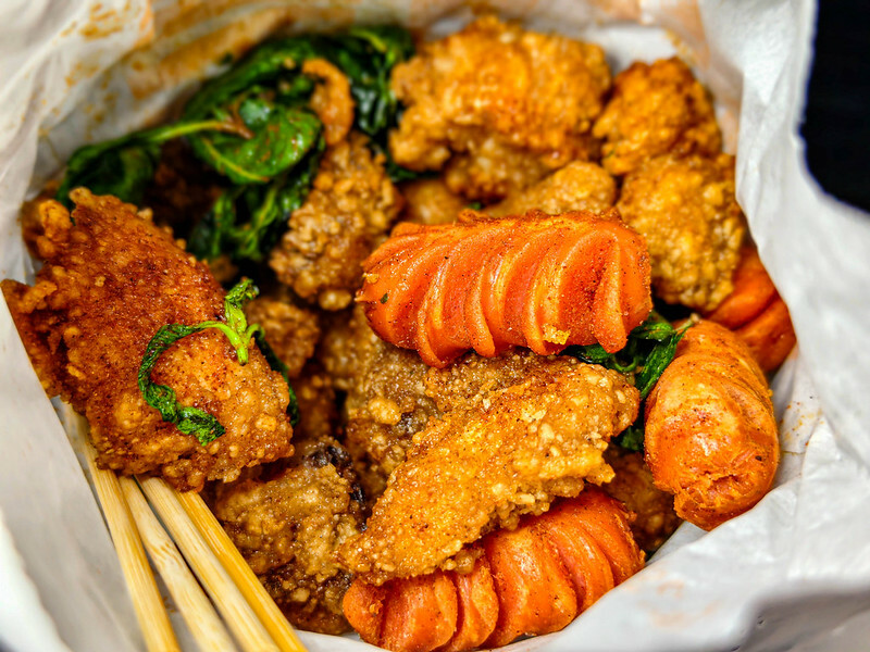 台中市中區台中石頭鹽酥雞：激推宵夜！酥脆鹽酥雞、獨家蚵仔酥