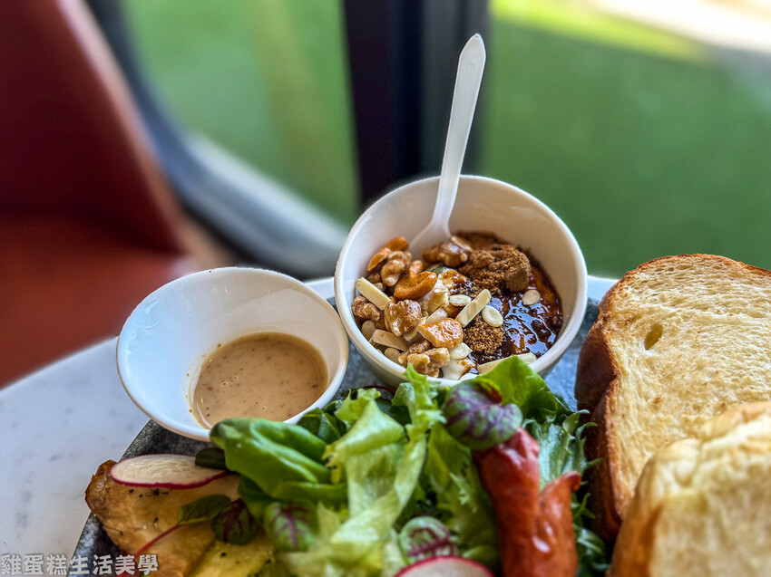 【台南食記】卡啡那(市府館) - 【台南食記】卡啡那(市府館) -