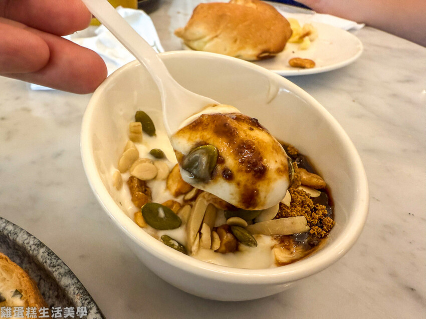 【台南食記】卡啡那(市府館) - 【台南食記】卡啡那(市府館) -