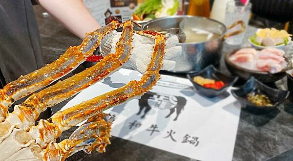 台北火鍋吃到飽推薦【武鶴和牛火鍋】吉林總店│鱈場蟹腳吃到飽、指定套餐送波士頓龍蝦、A5和牛老饕肉吃到飽│行天宮周邊美食-51.jpg 台北火鍋吃到飽推薦【武鶴和牛火鍋】吉林總店│鱈場蟹腳吃到飽、指定套餐送波士頓龍蝦、A5和牛老饕肉吃到飽│行天宮周邊美食-51.jpg