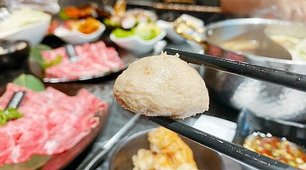 台北火鍋吃到飽推薦【武鶴和牛火鍋】吉林總店│鱈場蟹腳吃到飽、指定套餐送波士頓龍蝦、A5和牛老饕肉吃到飽│行天宮周邊美食-84.jpg 台北火鍋吃到飽推薦【武鶴和牛火鍋】吉林總店│鱈場蟹腳吃到飽、指定套餐送波士頓龍蝦、A5和牛老饕肉吃到飽│行天宮周邊美食-84.jpg