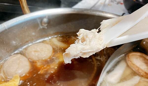 台北火鍋吃到飽推薦【武鶴和牛火鍋】吉林總店│鱈場蟹腳吃到飽、指定套餐送波士頓龍蝦、A5和牛老饕肉吃到飽│行天宮周邊美食-72.jpg 台北火鍋吃到飽推薦【武鶴和牛火鍋】吉林總店│鱈場蟹腳吃到飽、指定套餐送波士頓龍蝦、A5和牛老饕肉吃到飽│行天宮周邊美食-72.jpg