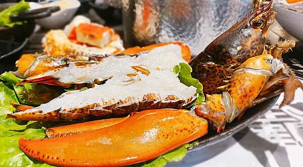 台北火鍋吃到飽推薦【武鶴和牛火鍋】吉林總店│鱈場蟹腳吃到飽、指定套餐送波士頓龍蝦、A5和牛老饕肉吃到飽│行天宮周邊美食-93.jpg 台北火鍋吃到飽推薦【武鶴和牛火鍋】吉林總店│鱈場蟹腳吃到飽、指定套餐送波士頓龍蝦、A5和牛老饕肉吃到飽│行天宮周邊美食-93.jpg