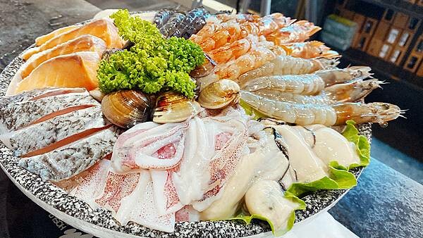 台北火鍋吃到飽推薦【武鶴和牛火鍋】吉林總店│鱈場蟹腳吃到飽、指定套餐送波士頓龍蝦、A5和牛老饕肉吃到飽│行天宮周邊美食-54.jpg 台北火鍋吃到飽推薦【武鶴和牛火鍋】吉林總店│鱈場蟹腳吃到飽、指定套餐送波士頓龍蝦、A5和牛老饕肉吃到飽│行天宮周邊美食-54.jpg