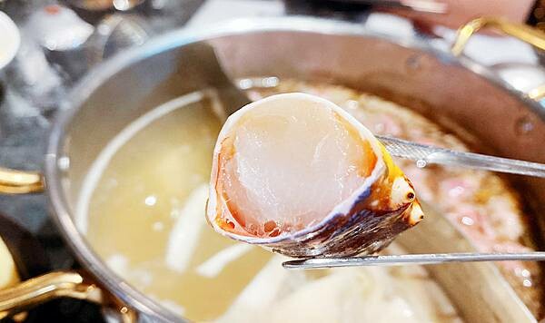 台北火鍋吃到飽推薦【武鶴和牛火鍋】吉林總店│鱈場蟹腳吃到飽、指定套餐送波士頓龍蝦、A5和牛老饕肉吃到飽│行天宮周邊美食-89.jpg 台北火鍋吃到飽推薦【武鶴和牛火鍋】吉林總店│鱈場蟹腳吃到飽、指定套餐送波士頓龍蝦、A5和牛老饕肉吃到飽│行天宮周邊美食-89.jpg