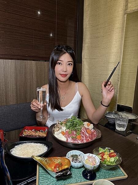 中山站火鍋推薦！ 鍋物幸ちゃん必吃和牛牛腸鍋，相撲鍋不容錯過。