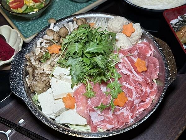 中山站火鍋推薦！ 鍋物幸ちゃん必吃和牛牛腸鍋，相撲鍋不容錯過。