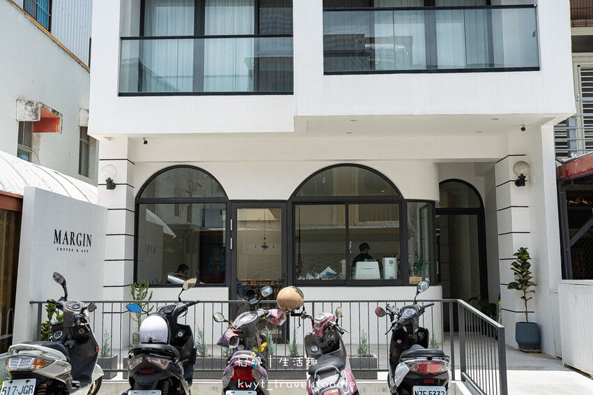 台東民宿推薦_MARGIN coffee & apt，靜巷中純白簡約美宿，台東旅程加入滿滿放鬆與職人咖啡儀式感，台東咖啡廳推薦 – 冠婷生活趣