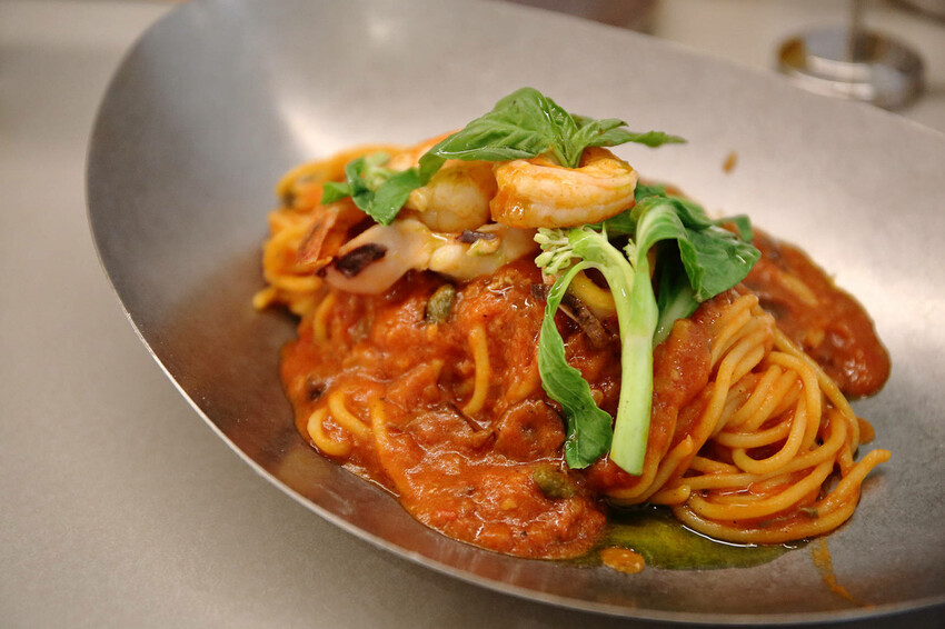 台北中山必吃美食+1！批薩謎勒Pizza超級無敵霹靂好吃！全