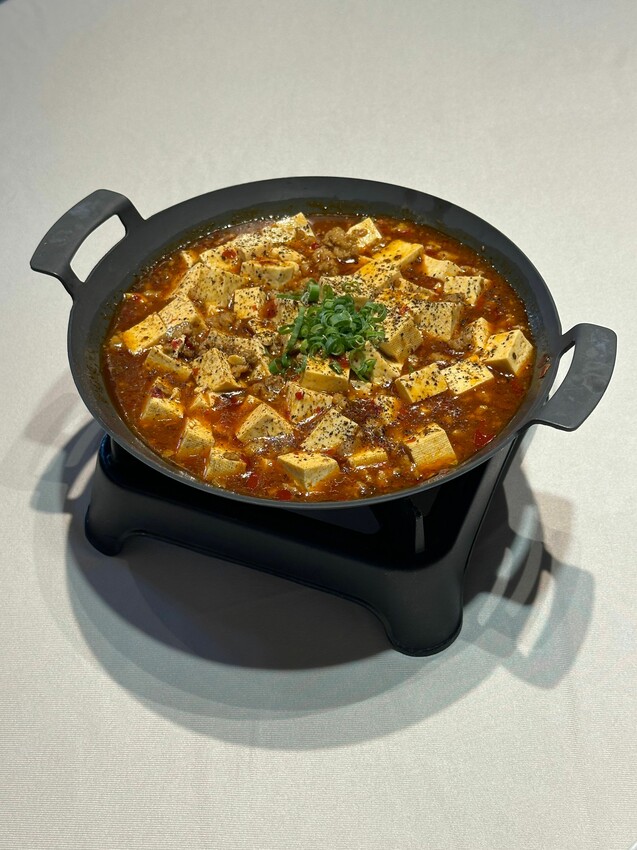 桃園市蘆竹區桃園市蘆竹區【桃園蘆竹美食推薦】《川門子時尚餐廳》港式百匯吃到飽、夢幻用餐空間、婚禮宴客新選擇！