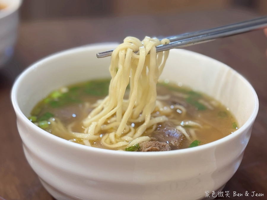 宜蘭羅東牛肉麵!吾春牛肉麵經典紅燒、清燉牛肉麵,在地人推薦必吃清單。