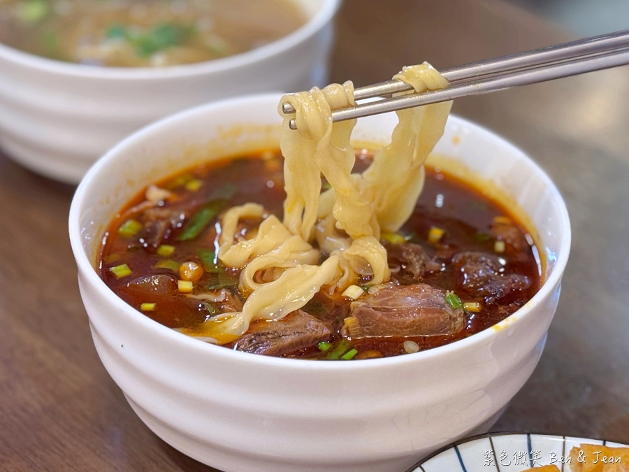 宜蘭羅東牛肉麵!吾春牛肉麵經典紅燒、清燉牛肉麵,在地人推薦必吃清單。