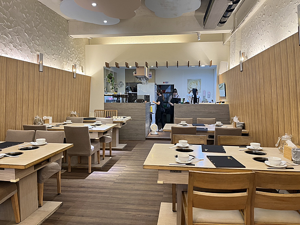 【基隆美食】海鮮新鮮澎湃份量多|高CP值鍋物|和牛海鮮鍋必點 【基隆美食】海鮮新鮮澎湃份量多|高CP值鍋物|和牛海鮮鍋必點