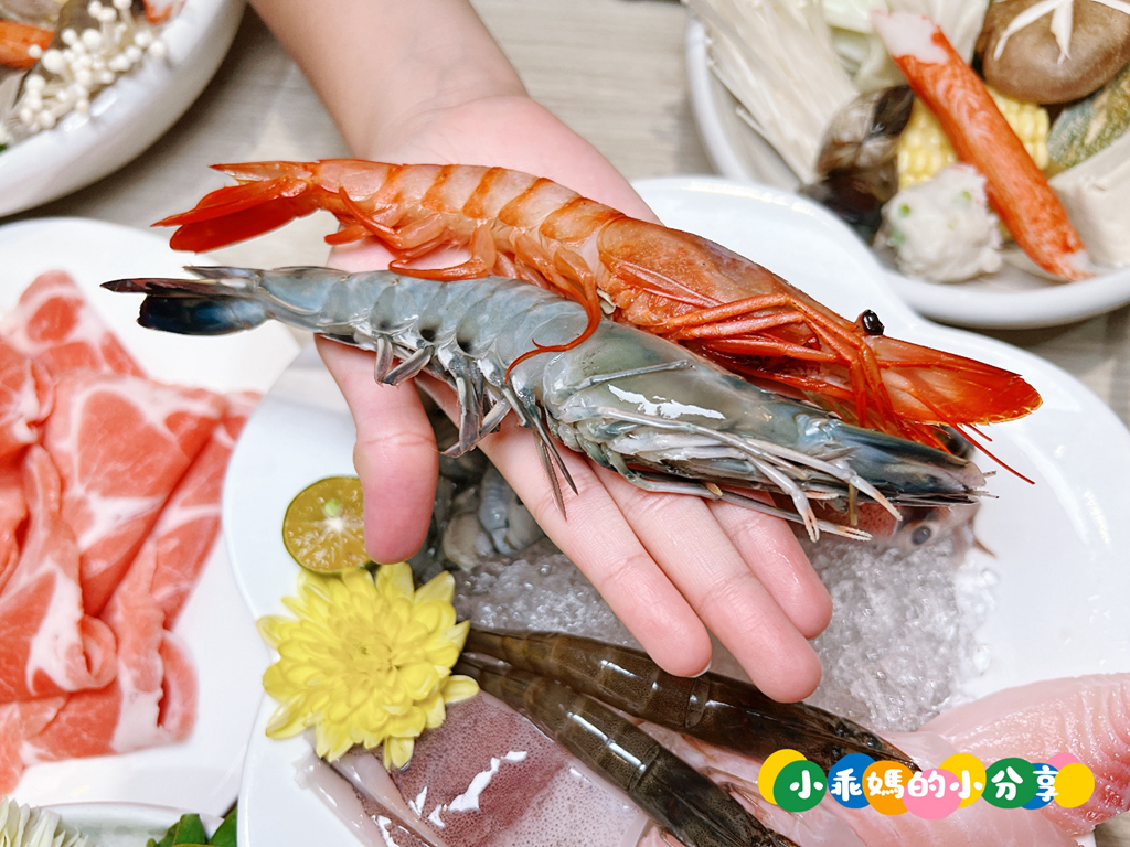 基隆火鍋推薦【罌粟花精緻鍋物】個人鍋也能這麼精緻?! 在地20年老字號,套餐式單人火鍋、湯頭多樣、飲品甜點超驚豔! – 小乖媽的小分享